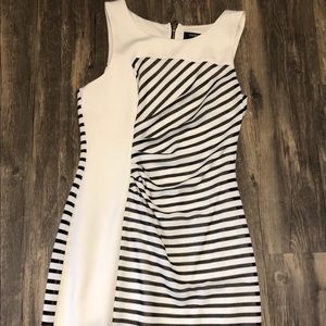 Cute Size 10 Guess Dress